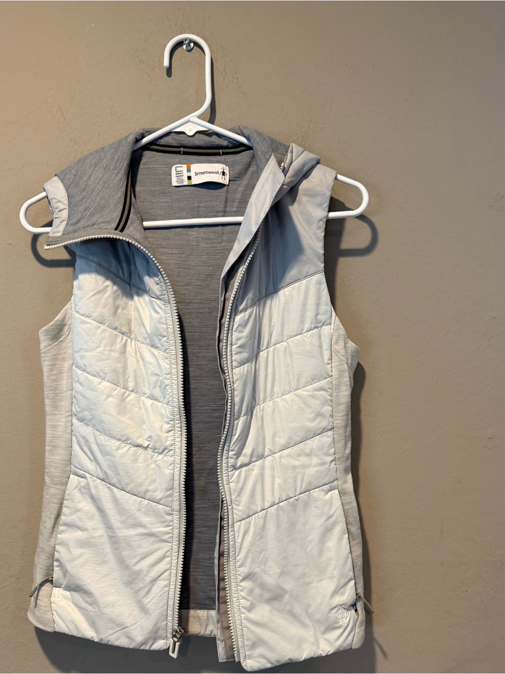 Smartwool Women's Light Gray Quilted Vest New no tag